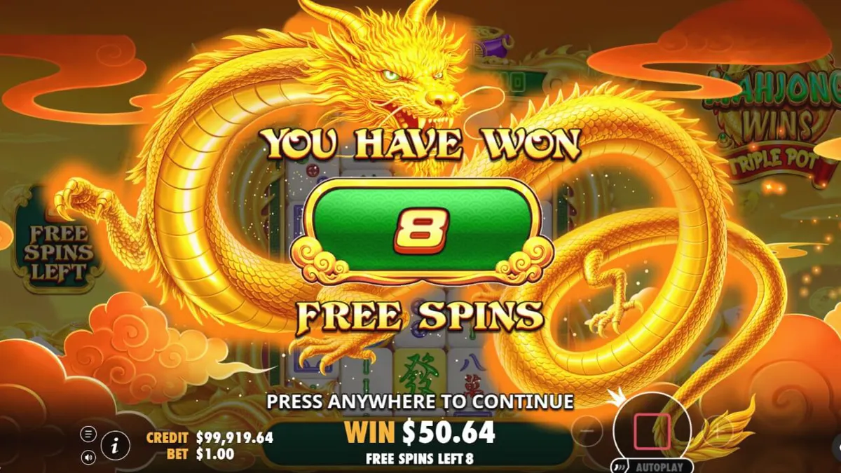 Tampilan visual slot Mahjong Wins Triple Pot dengan simbol naga dan ubin mahjong